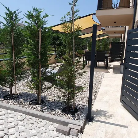 Mona Apartament