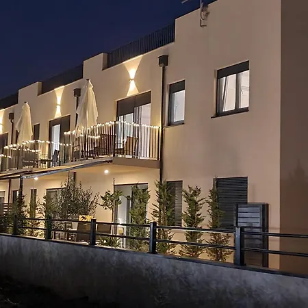 Mona Apartament