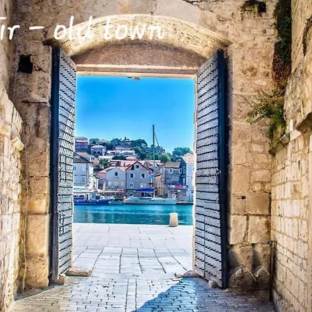 Apartament Mona Kaštela
